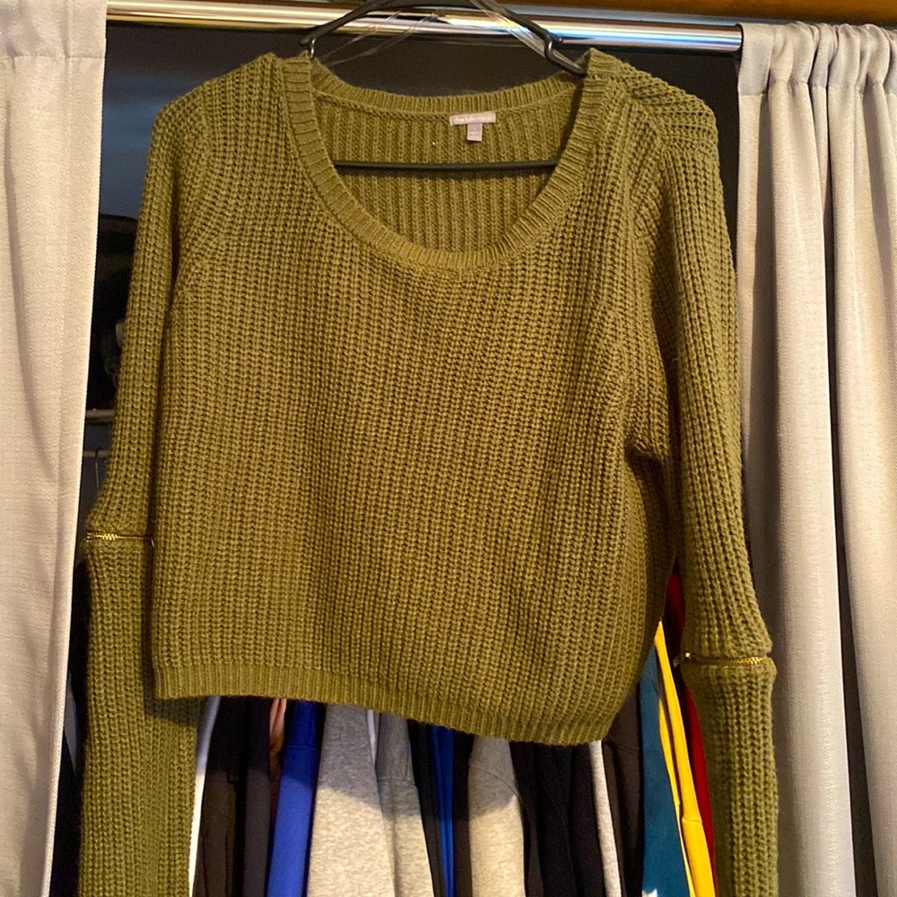 Sage green cropped sweater